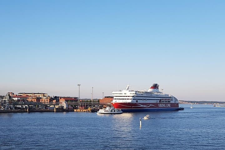 Private day trip to Helsinki from Tallinn — VIP car, ferry & guided city highlights photo 2