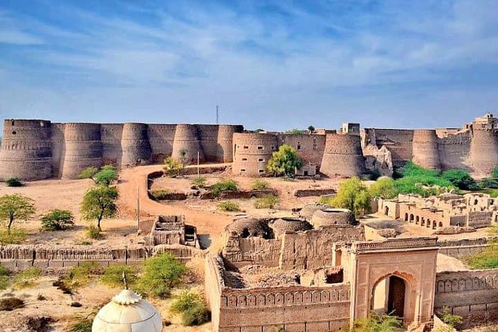 Cholistan Desert Multi-Day Camp: Derawar Fort, Camel Rides & Bahawalpur Culture