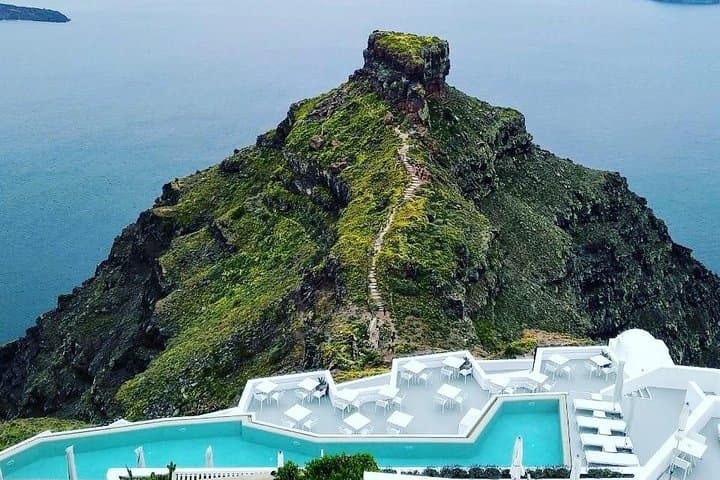 Discover Santorini: 4-Hour Private Caldera, Oia & Wine Tour photo 2