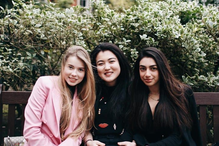 Picture-Perfect Cambridge: Private Photo Session with a Local Photographer