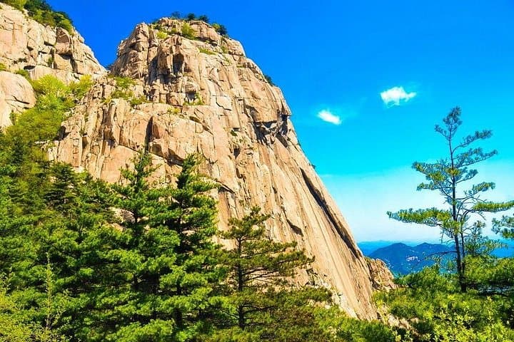 Private Day Trip to Mount Tai from Beijing by Bullet Train — Cable Car, Jade Emperor Temple & Sunrise Views photo 4