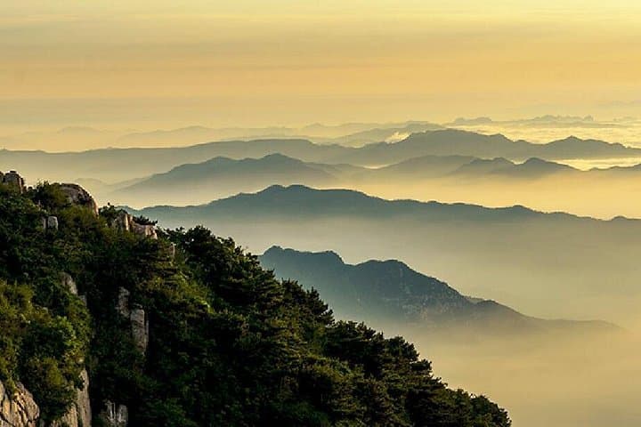 Private Day Trip to Mount Tai from Beijing by Bullet Train — Cable Car, Jade Emperor Temple & Sunrise Views