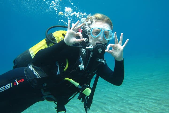 SSI Advanced Diving Course in Tenerife — 5 Specialty Dives from Shore and Boat