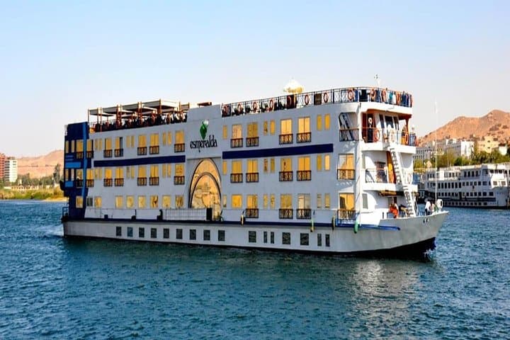 4-Day Nile Cruise from Aswan to Luxor — Philae, Kom Ombo, Edfu & Luxor photo 6