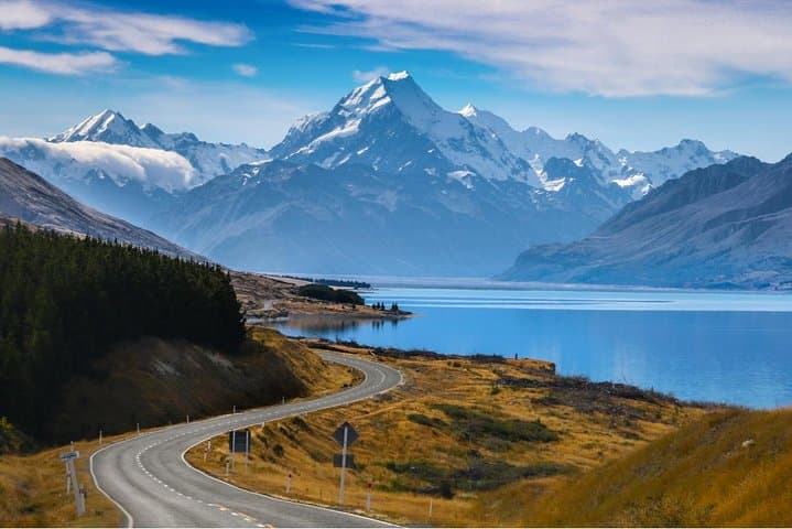 Queenstown to Mt Cook Day Tour via Lake Tekapo & Aoraki Scenic Drive photo 2