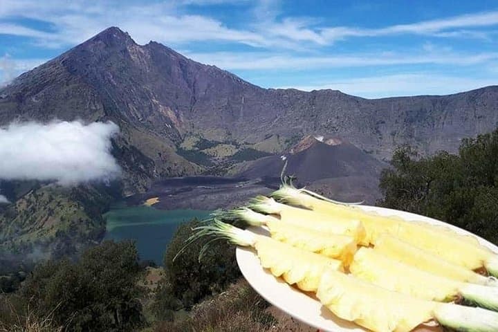 2-Day Rinjani Trek to Senaru Crater Rim — Sunrise, Camping & Descent photo 3