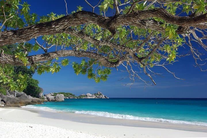 Overnight Ang Thong Marine Park: Kayak, Snorkel and Sleep Under Island Stars photo 1