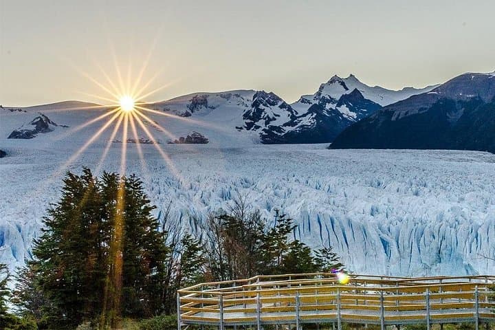 Perito Moreno Glacier Full-Day: Guided Walkways & One-Hour Boat from El Calafate photo 3