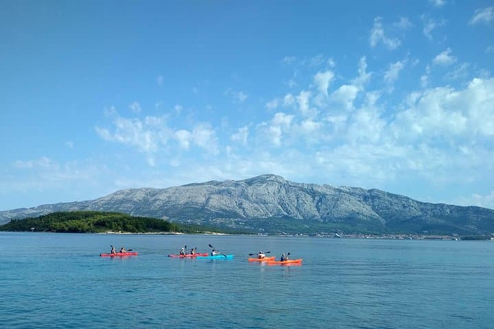 Half-Day Kayak Tour to Vrnik, Gubavac & Badija with Grk Wine Tasting photo 3