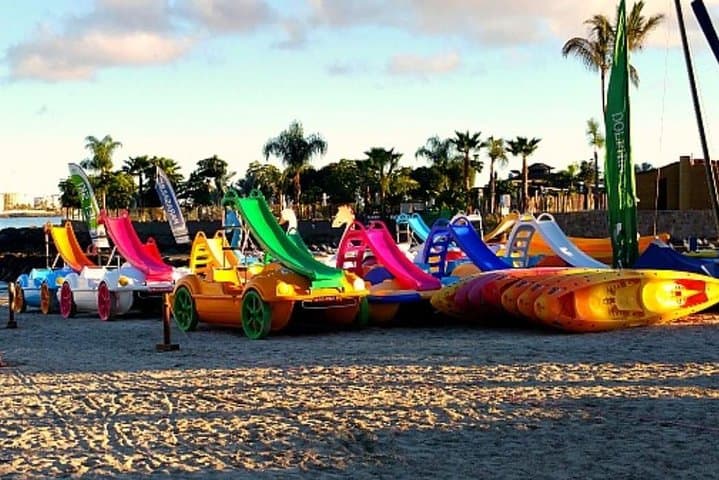Pedalo at Anfi Beach: Hour-Long Pedal Boat Rental for Snorkeling in Gran Canaria photo 2