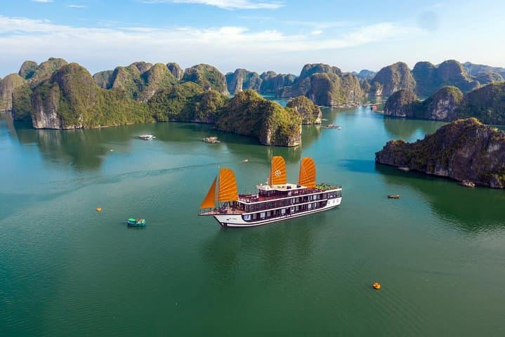 Halong Bay Peony Cruise: 2-Day Luxury Lan Ha Bay Escape photo 2