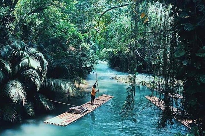 Martha Brae Bamboo Rafting from Montego Bay — Authentic River Raft Tour photo 2