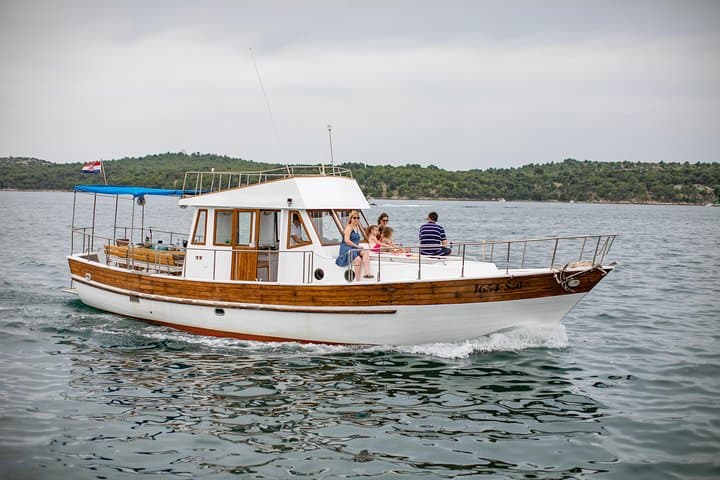Gourmet Island Escape: Private Dot@ Boat Tour from Zadar photo 4