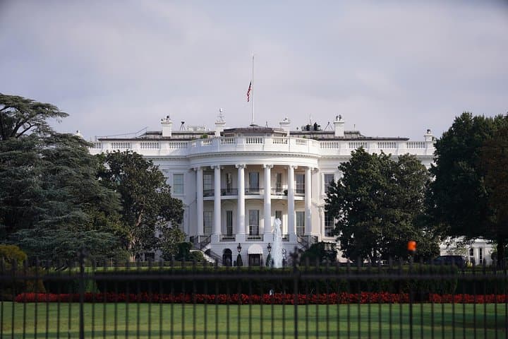 7-Day East Coast Tour from New York: Philadelphia, Washington D.C., Niagara Falls & Boston photo 3