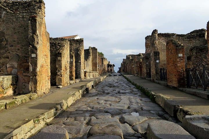 Pompeii and Amalfi Coast Day Tour from Naples — Positano, Amalfi & Pompeii Ruins photo 3