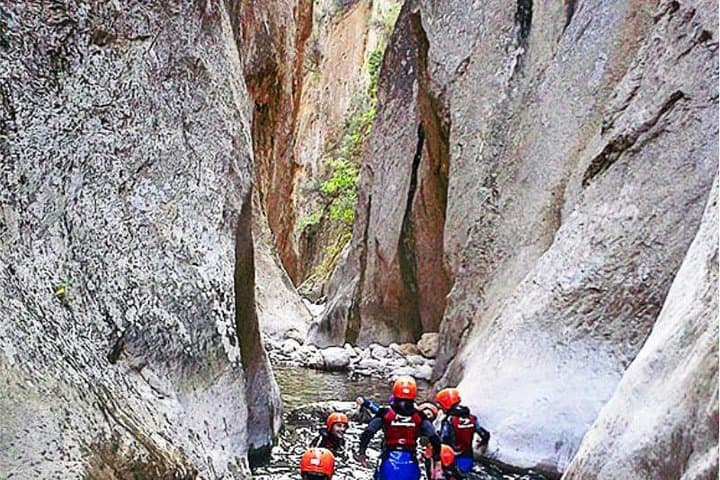 Canyoning the Estret de les Penyes: Aquatic Descent Near Benidorm photo 6