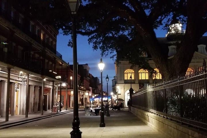 New Orleans 5-in-1 Ghost and Mystery Walking Tour — Voodoo, Vampires & Haunted French Quarter photo 2