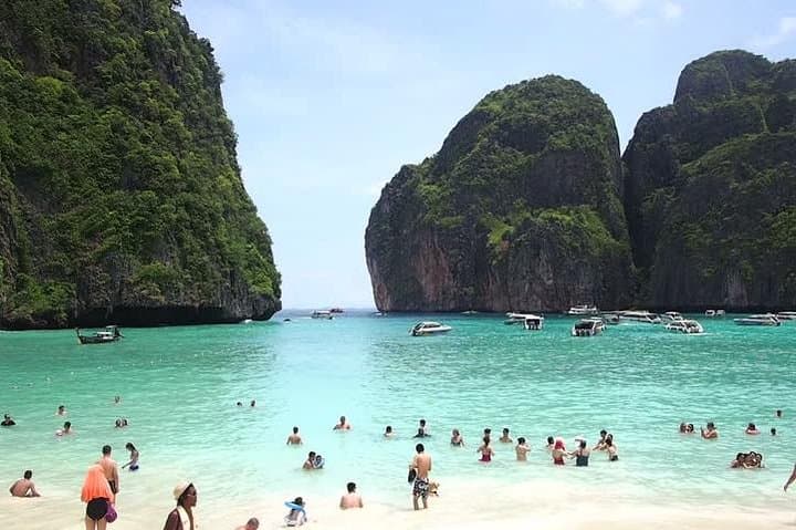 Phi Phi Island Deluxe Speedboat: Full-Day Maya Bay, Pileh Lagoon & Snorkel photo 2