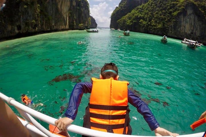 Phi Phi Island Deluxe Speedboat: Full-Day Maya Bay, Pileh Lagoon & Snorkel photo 3
