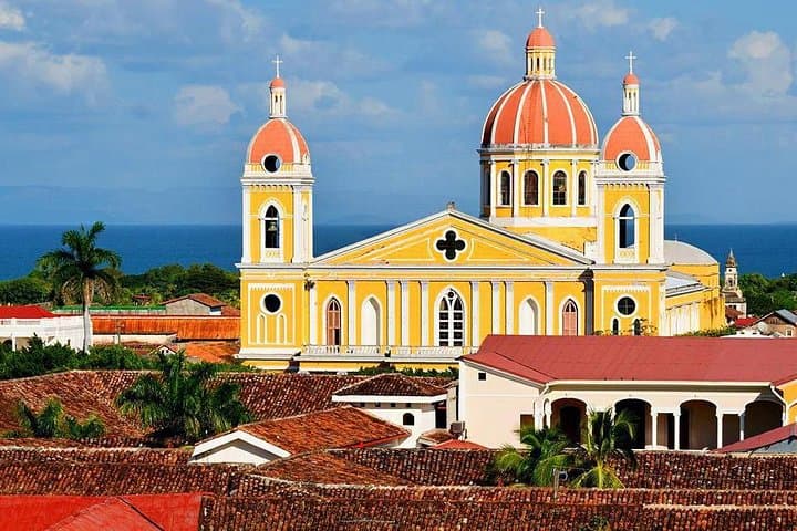 Day Trip to Granada and Masaya Volcano from Playa del Coco: Lake Nicaragua Boat Ride & City Tour