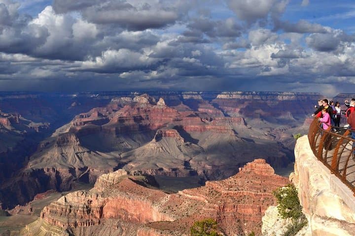 Grand Canyon South Rim Shuttle from Las Vegas, Williams & Tusayan — Daily Transfer Guide