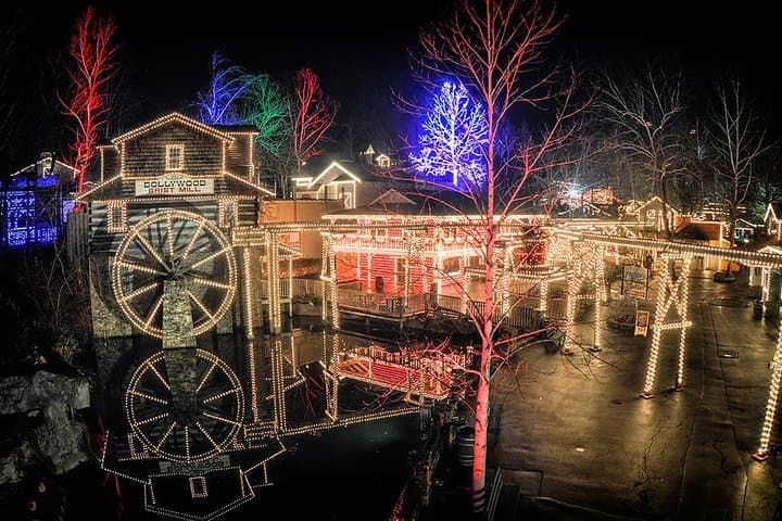 Smoky Mountain Holiday Light Spectacular — Gatlinburg, Pigeon Forge & Shadrack's Show