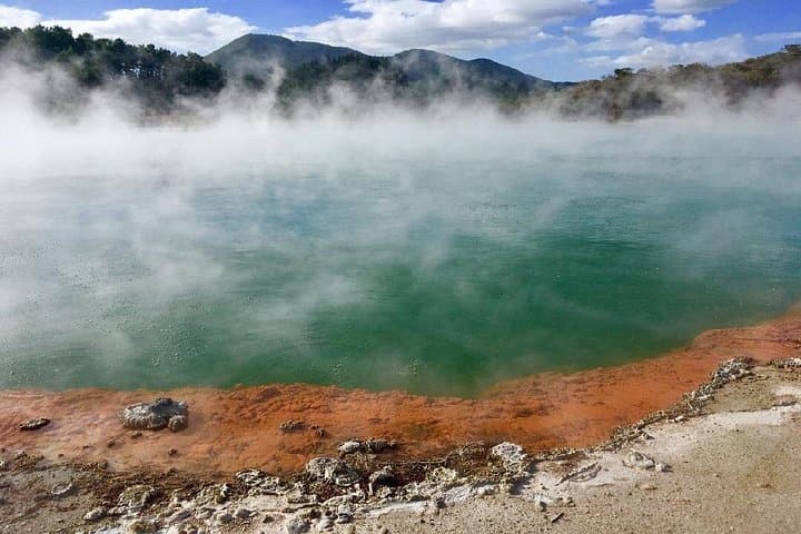 Rotorua Volcano Day Trip: Waimangu & Wai-O-Tapu Geothermal Tour from Auckland photo 1