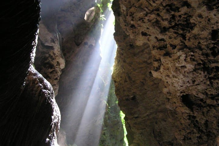 Lake Bayano Cave Exploration from Panama City: Underground River Adventure