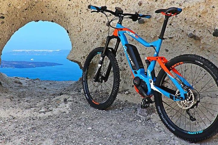 Santorini eBike Sunset Tour: Caldera Rides and Cliffside Vistas