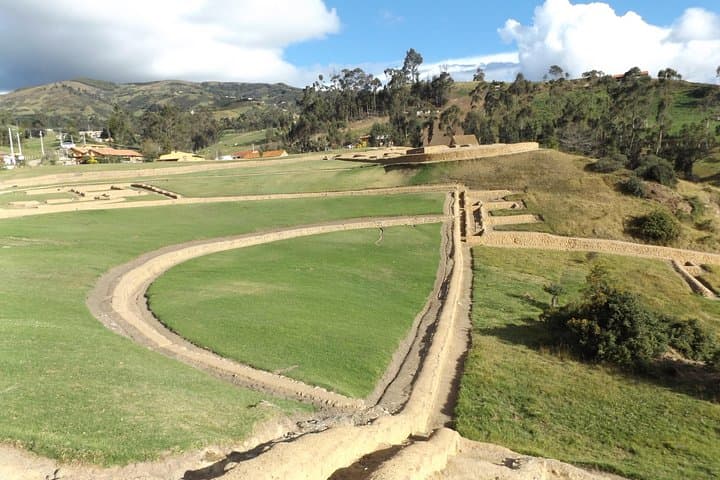 Devil's Nose & Ingapirca: Day Trip from Cuenca to Andes Viewpoints and Inca Ruins photo 5