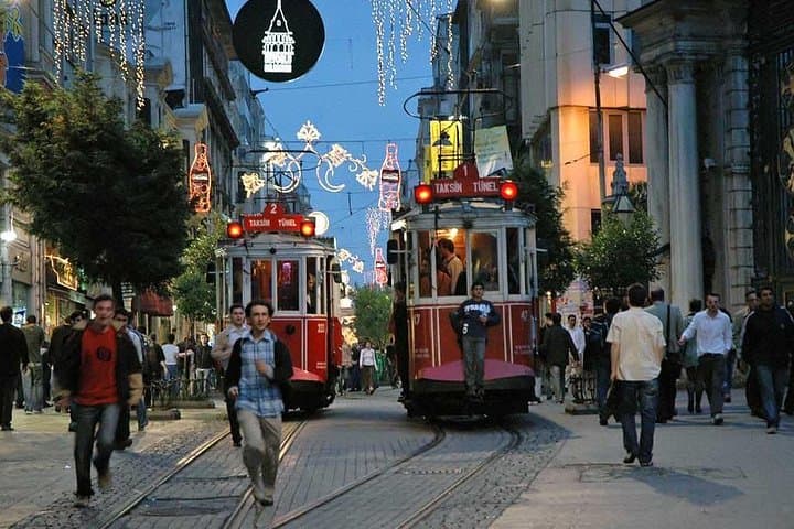 Istanbul Europe-to-Asia Walking Tour — Private 7-Hour City Walk photo 2