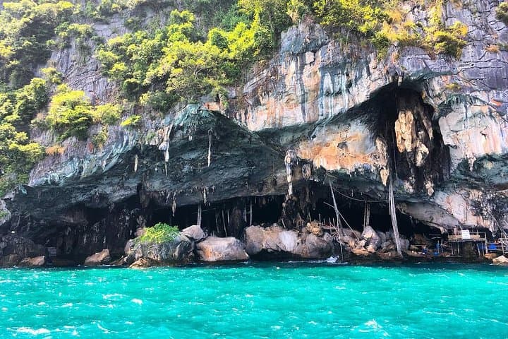 Full-Day Phi Phi Islands Speedboat Tour to Maya Bay & Khai Island photo 2