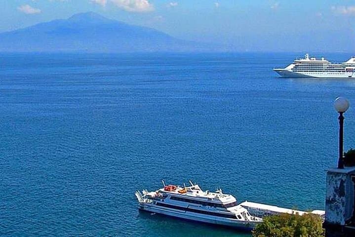 Capri Positano and Pompeii: Private Day Tour from Naples photo 2