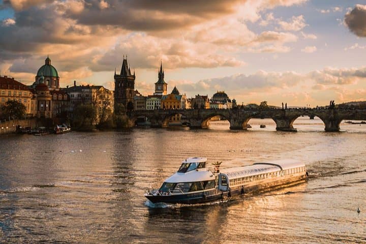 Prague Night Dinner Cruise: 3-Hour Vltava Buffet, Live Music & Castle Views photo 3