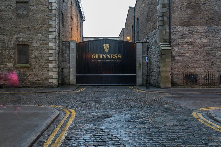 Dublin Private Luxury Car Tour — Guinness, Book of Kells & Custom City Routes photo 2