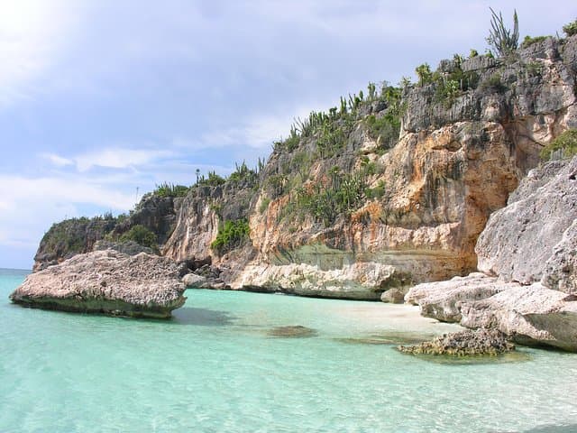Bahía de las Águilas Day Trip — Jaragua National Park's Pristine Shoreline photo 2