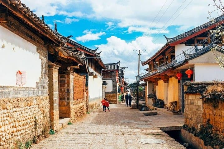 Biking Lashi Lake: Lijiang to Baisha Village Cycling Loop photo 2