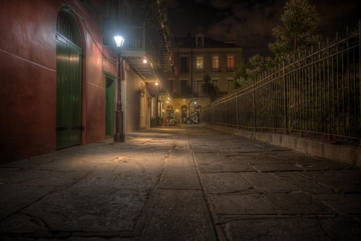 New Orleans Killers and Thrillers Tour: French Quarter Ghost & True Crime Walking Tour photo 2