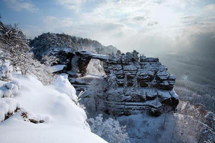 Cross-Border Winter Walk: Bastei Bridge & Pravčická Gate Day Tour from Prague