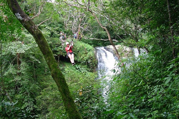 Mega Zipline Over 11 Waterfalls Near San José — Costa Rica Canopy Tour photo 5