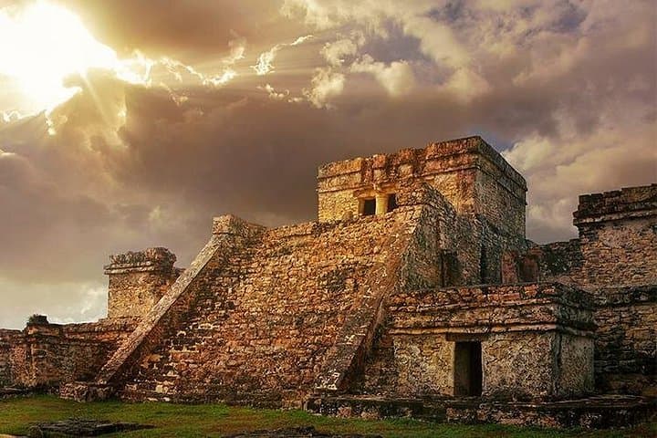 Private Day Trip to Tulum Ruins and Cenotes from Riviera Maya or Cancun