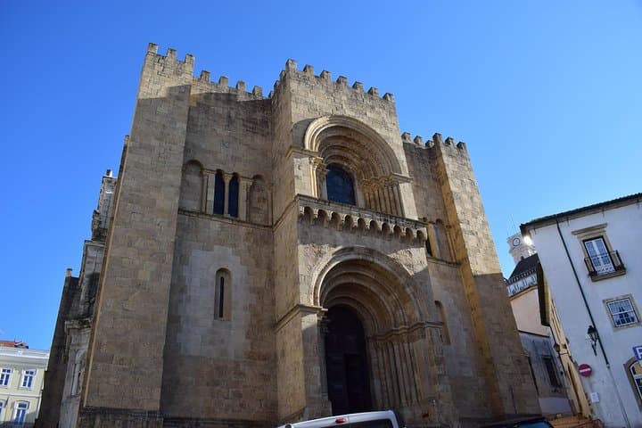 Lisbon to Porto Private Tour via Coimbra, Mealhada & Aveiro Canals
