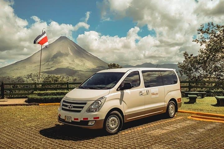 Arenal to San José Airport Private Transfer — La Fortuna to SJO Guide photo 2