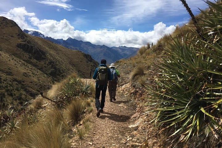 Cusco Magique: 6-Day Sacred Valley Trek with Homestays and Machu Picchu photo 3