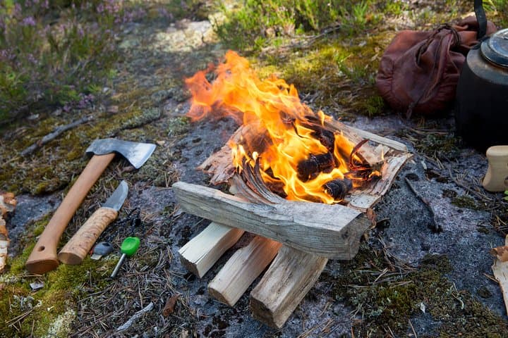Arctic Survival Course in Rovaniemi — Shelter, Firecraft & Foraging
