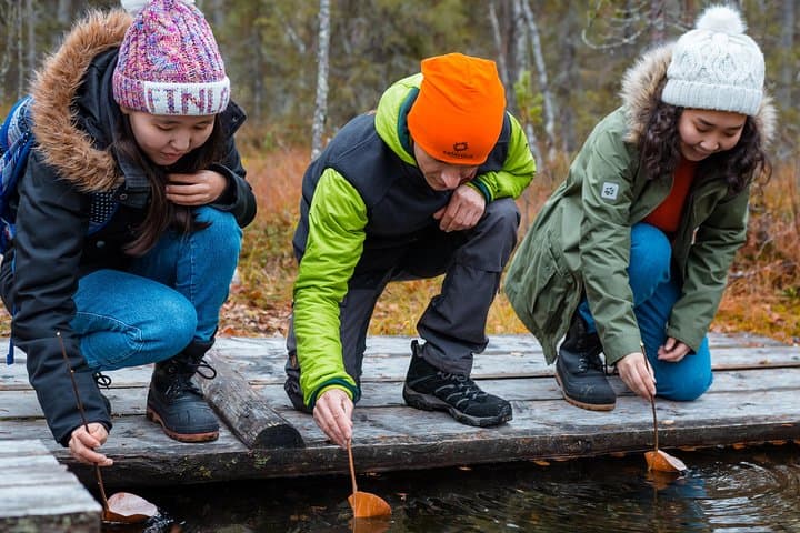 Birch Bark Cup Workshop at a Natural Spring — Rovaniemi Forest Experience photo 2