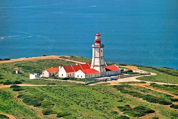 Arrábida & Sesimbra Day Tour from Lisbon: Coastal Cliffs, Beaches & Wine Tasting photo 4