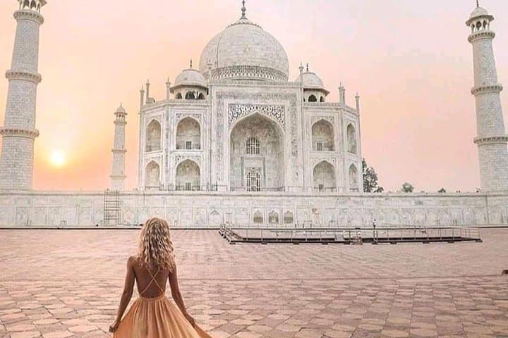 Agra Sunrise Taj Mahal Day Tour: Taj, Fort, Bazaar & Mehtab Bagh from Delhi photo 4