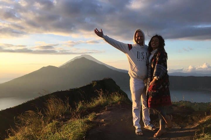 Mount Batur Sunrise Trek: Private Guided Summit Breakfast and Hotel Transfer