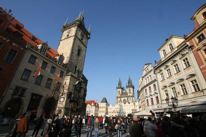 Prague City Sightseeing Tour: 2-Hour Coach Tour of Old Town, Castle & Charles Bridge